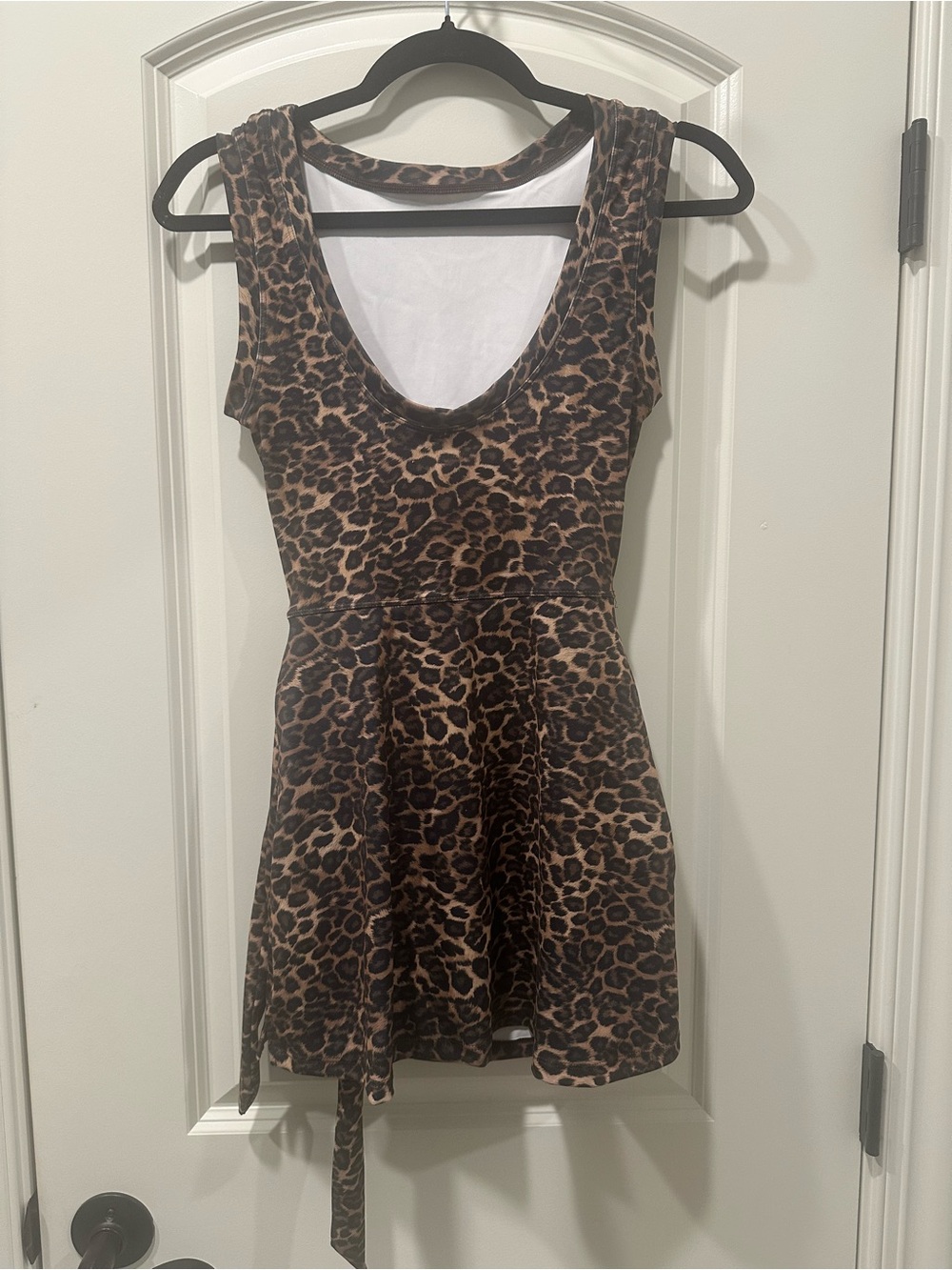 Sleeveless Leopard Print Mini Dress with Side Bow Small - Picture 6 of 6